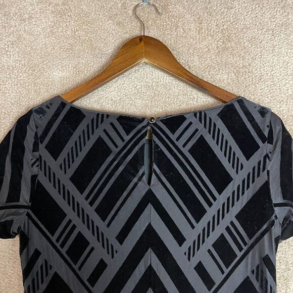 White House Black Market Dress Womens Small Pullover Velvet Stretch Chevron Knit - Picture 9 of 10